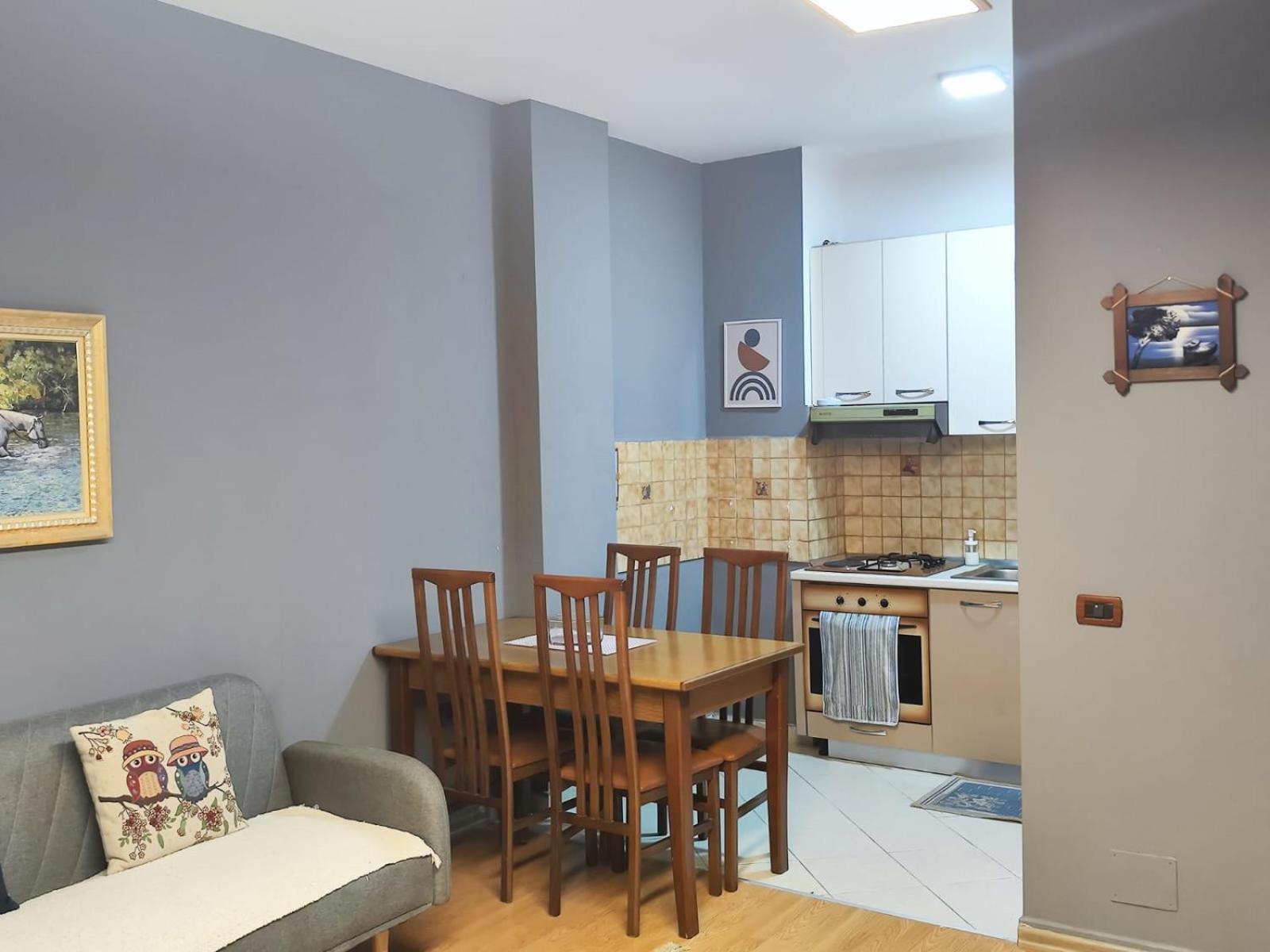 The Best Guesthouse In Tiranë Luaran gambar